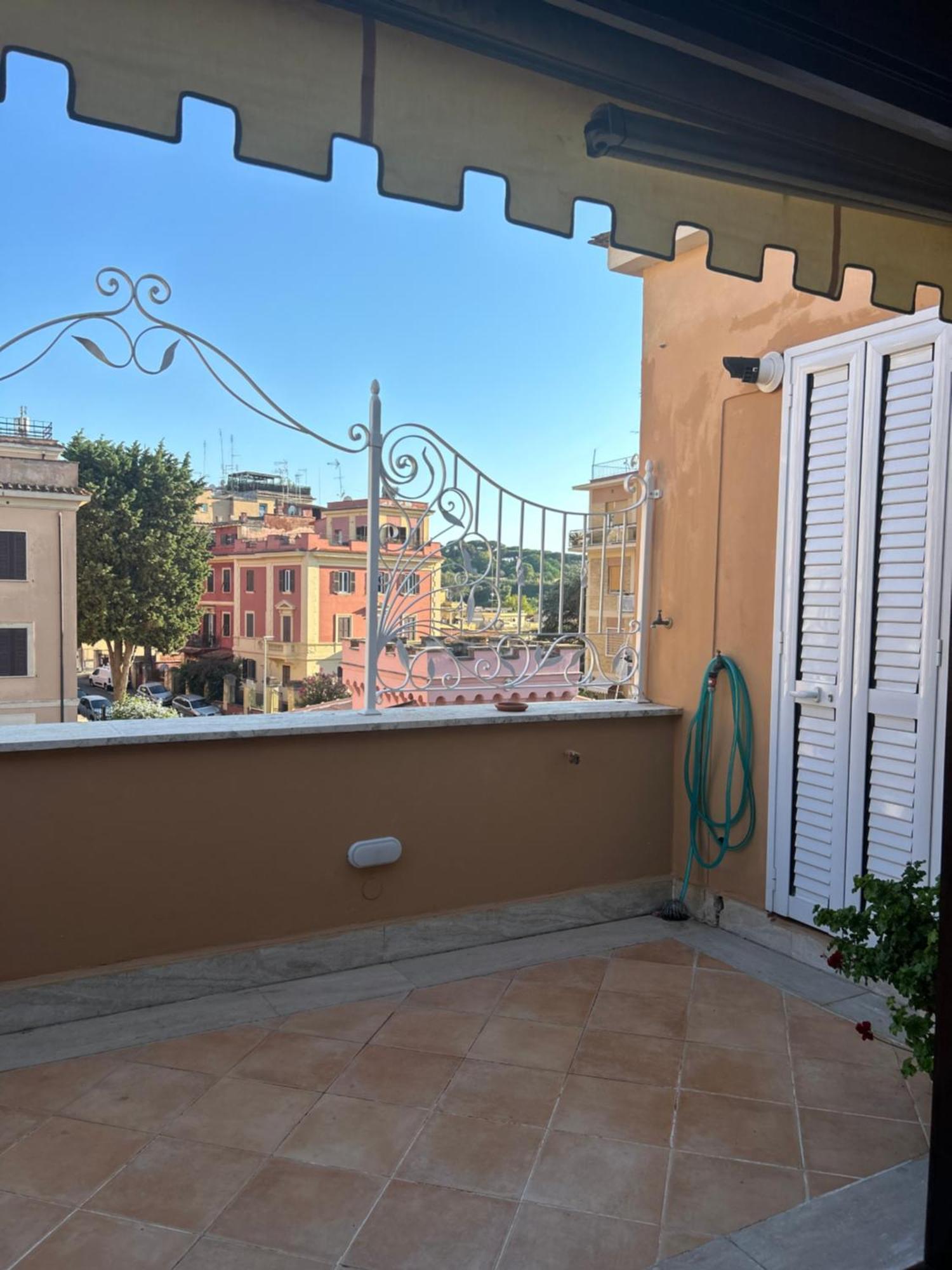 Apartamento La Finestra Su San Pietro Terrace And View Roma Exterior foto